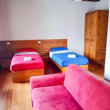La Casa Del Popolo Pensionat *